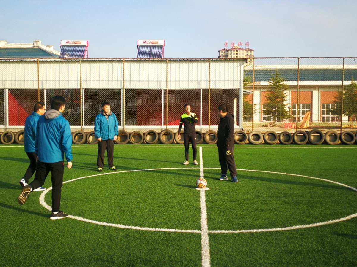 五人制足球点球(五人制足球点球点)