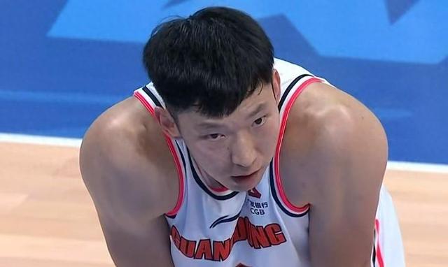 周琦vs王哲林(王哲林周琦谁厉害)