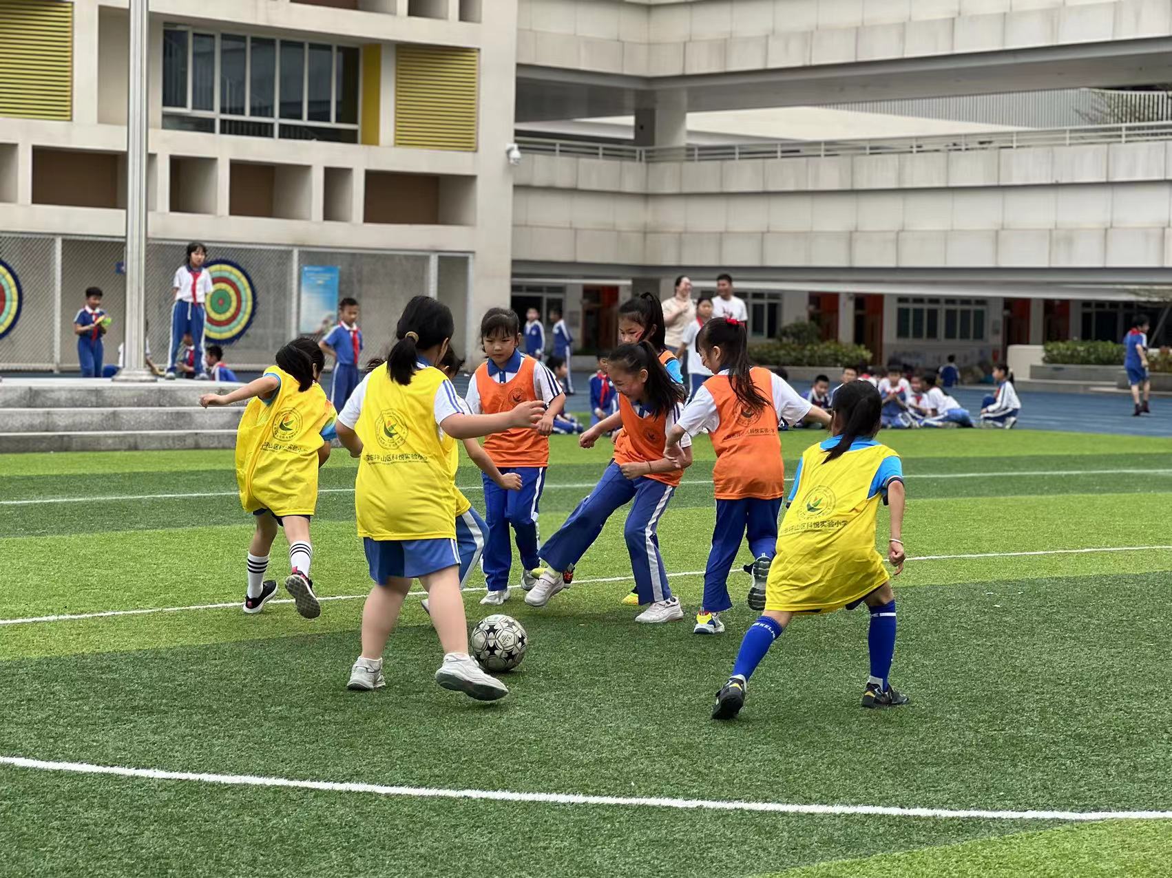 深圳足球学校学费(深圳足球学校学费多少)