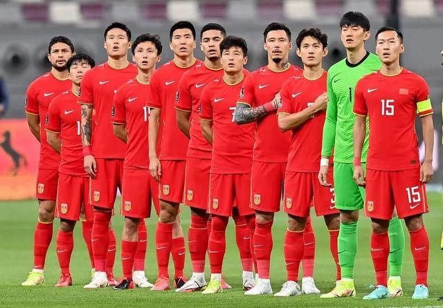 中国足球球服(中国足球球服图案是什么)