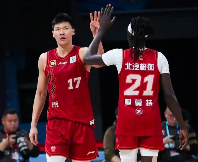 季前赛广厦vs北京(广厦与北京队cba直播)