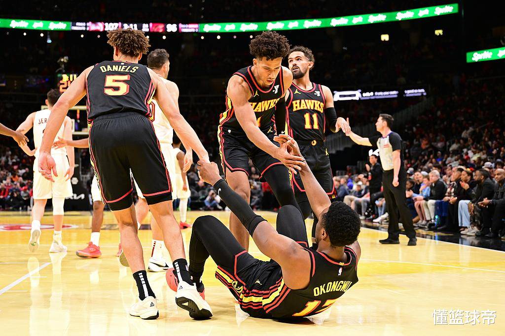 10.8骑士vs老鹰直播(nba骑士vs老鹰25三分球)