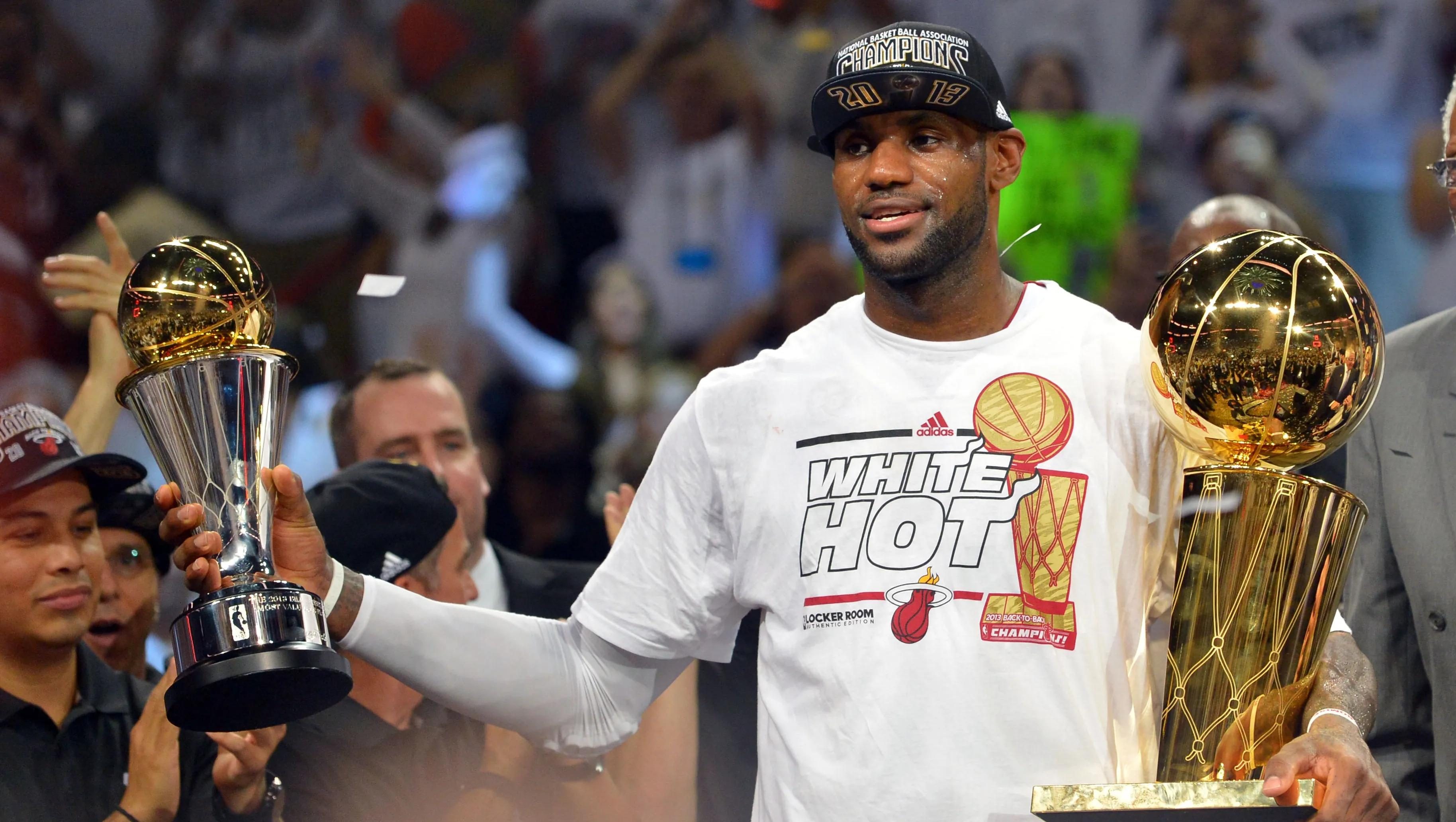 nba总决赛湖人vs热火直播(nba总决赛打响,湖人大胜热火拔得头筹)