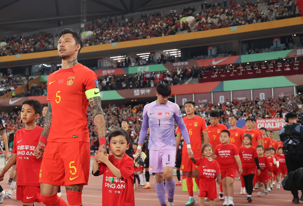 中国足球韩国(中国足球韩国足球哪个赢了)