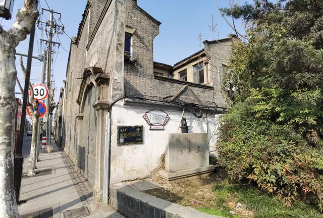 五卅路足球场(五卅路足球场价格)